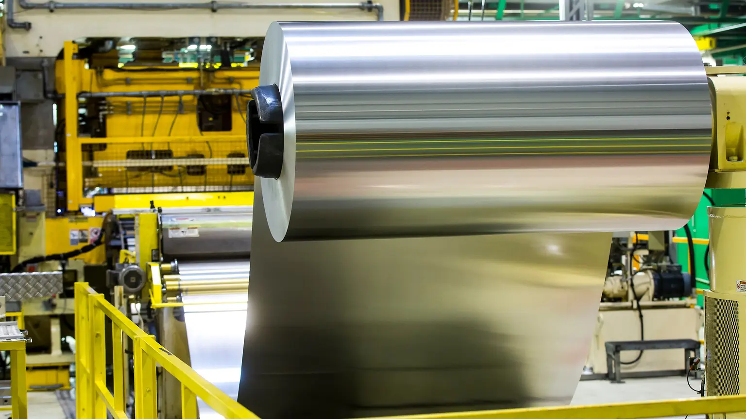 
With Bonderite M CR 1405, Henkel has developed an RoHS-compliant agent that provides coils with passivation and pretreatment properties as well as excellent corrosion resistance in a single pretreatment step,.