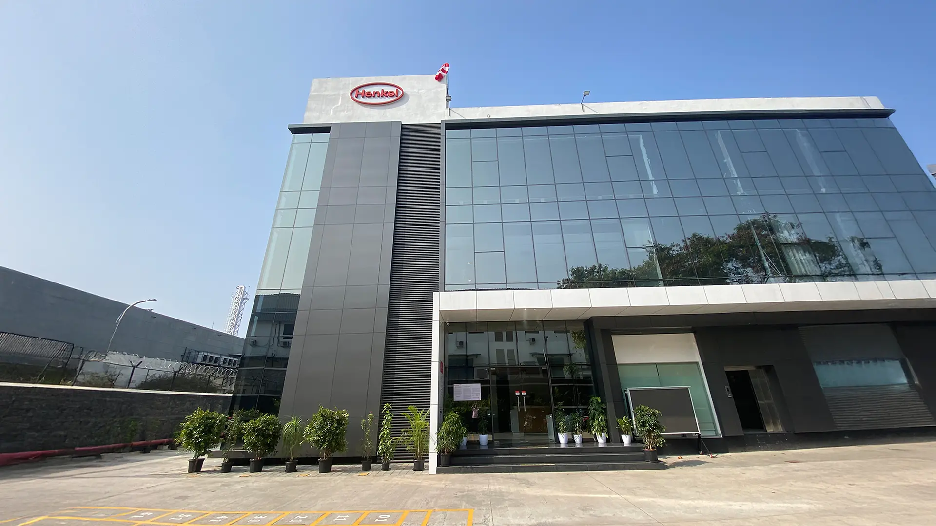 Adhesives Service Center in Pune