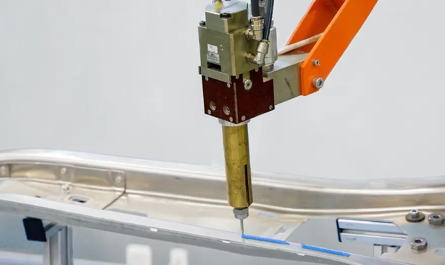 
Automated application of Teroson EP 52